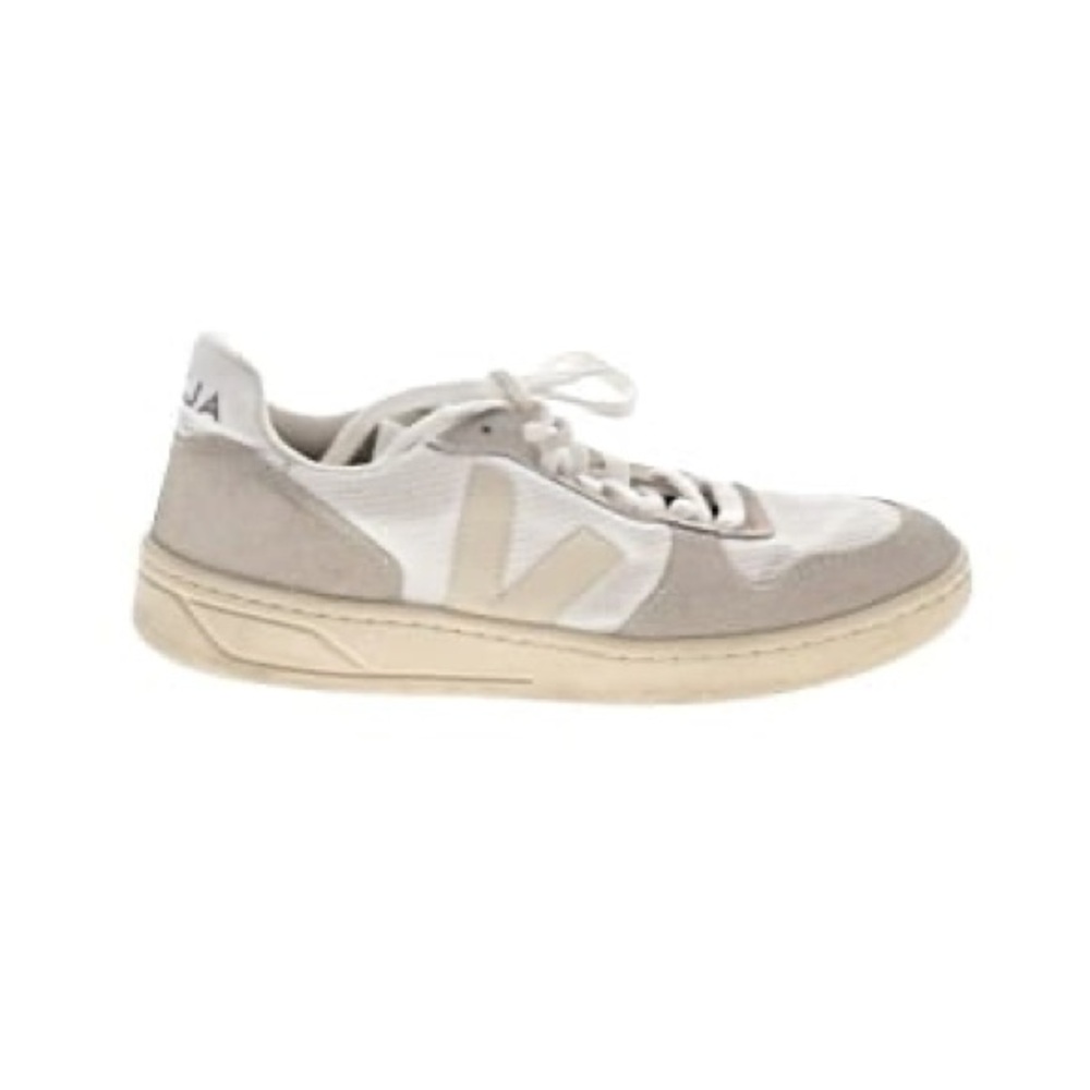 Veja‎ Cream and Gray Casual Sneakers